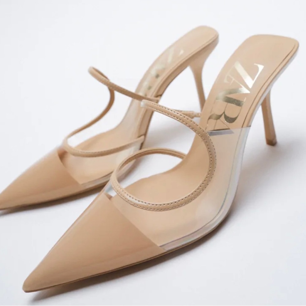 Hot nude heel! 💕 Perfect for summer! ☀️